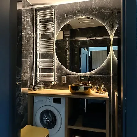 Eak Apartments-nadmotlawie