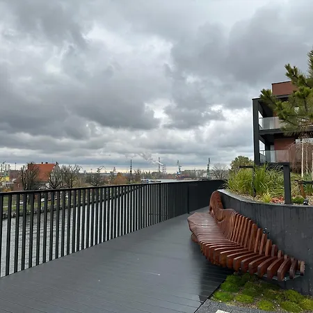 Eak Apartments-nadmotlawie