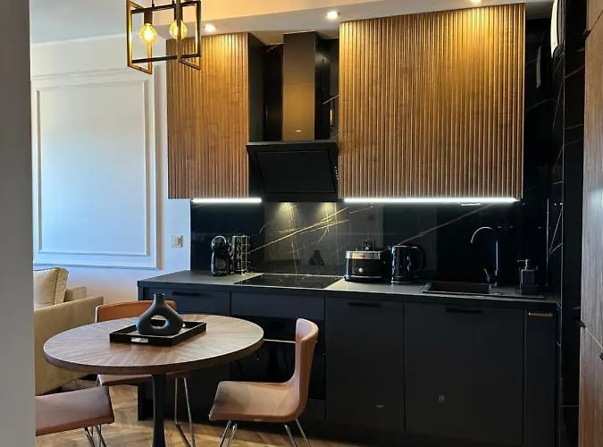 Eak Apartments-nadmotlawie Apartman *