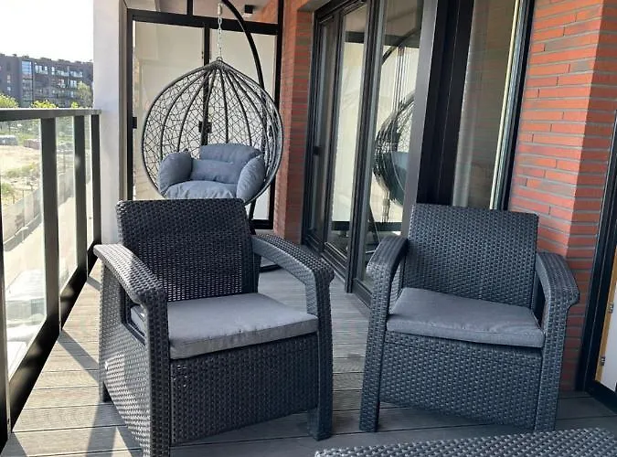 Eak Apartments-nadmotlawie *