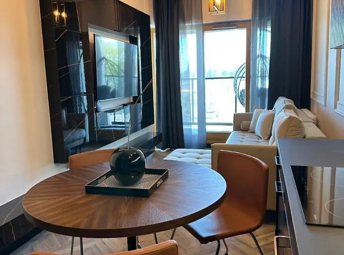 Eak Apartments-nadmotlawie Apartman