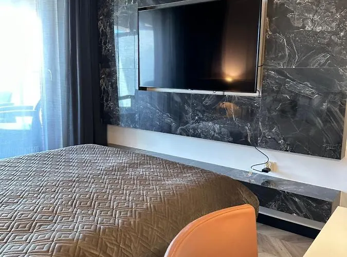 Eak Apartments-nadmotlawie *