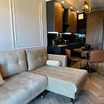 Eak Apartments-nadmotlawie *